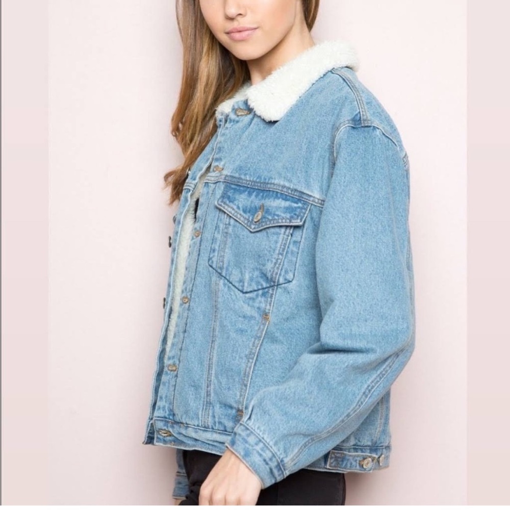 Brandy Melville Shaine Sherpa lined denim jacket